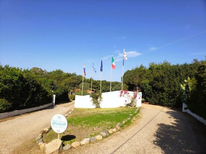 Happy Camp Mobile Homes In Camping Village Baia Paradiso Badesi Luaran gambar